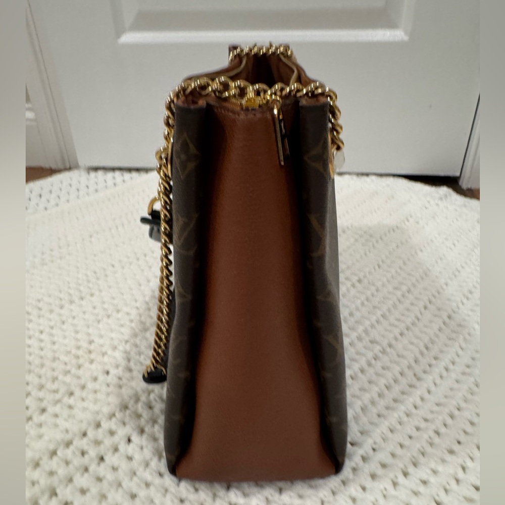 Louis Vuitton Monogram Surene MM Shoulder Bag - Picture 5 of 13